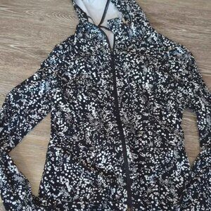 Lululemon size 4 zip up hoodie women's active